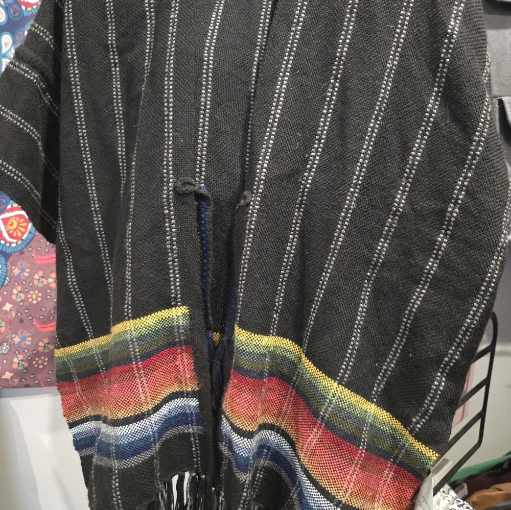 Raquel Allegra Poncho OS worn 2 times - Picture 10 of 13